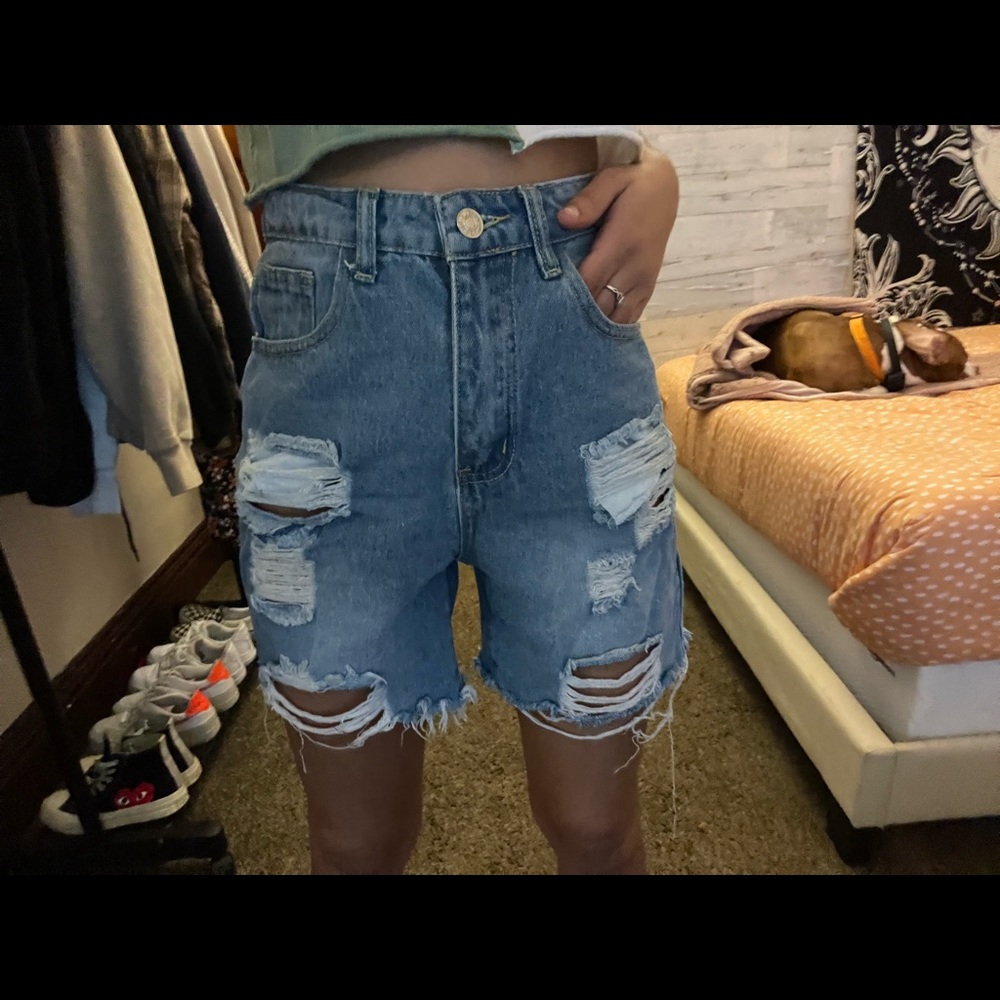 Distressed mom shorts